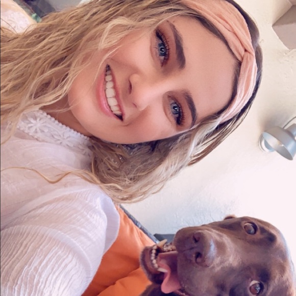 Meet your Posher, Peyton - Picture 1 of 1